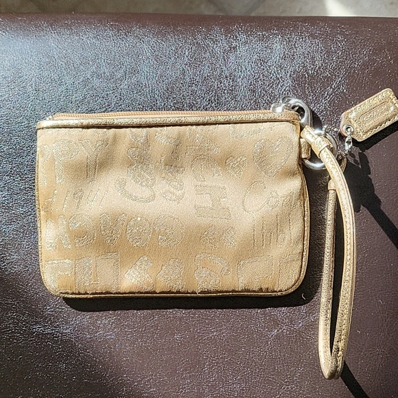 Gold metallic coach poppy wristlet - Picture 2 of 3